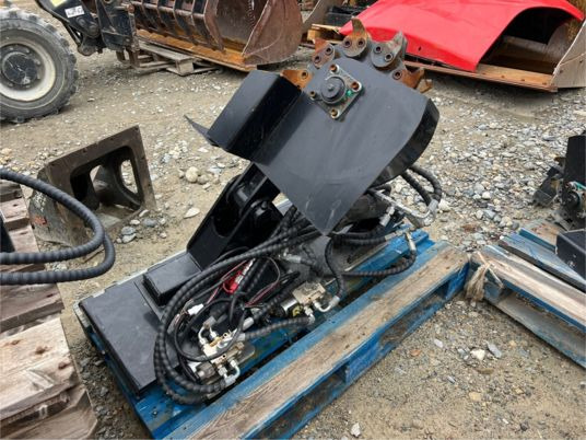 Rogneuse de souche pour mini chargeur - Triturador de tocones: foto 3 Rogneuse de souche pour mini chargeur - Triturador de tocones: foto 3