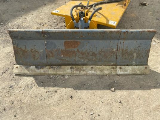 Lame bull pour mini dumper hinowa - Hoja de bulldozer para Maquinaria de construcción: foto 4 Lame bull pour mini dumper hinowa - Hoja de bulldozer para Maquinaria de construcción: foto 4