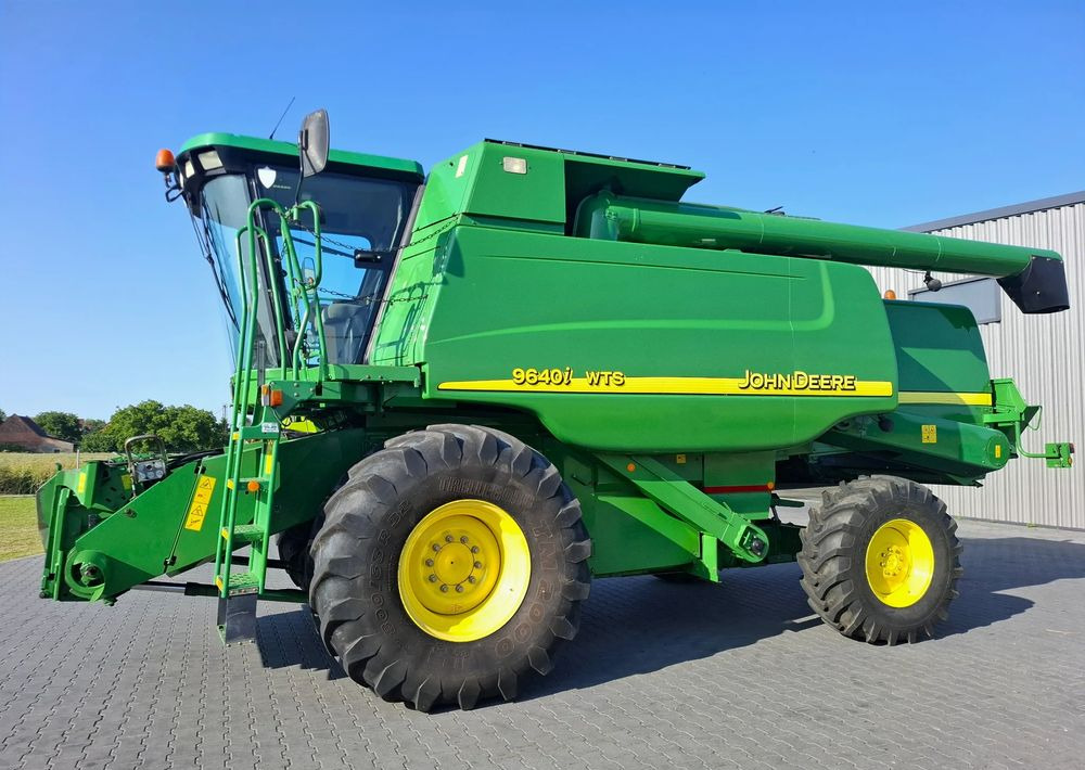 John Deere WTS 9640i 2005 Rok, heder 6,1m, Stol do rzepaku, Nie Malowany, Stan Bardzo Dobry - Cosechadora de granos: foto 1 John Deere WTS 9640i 2005 Rok, heder 6,1m, Stol do rzepaku, Nie Malowany, Stan Bardzo Dobry - Cosechadora de granos: foto 1