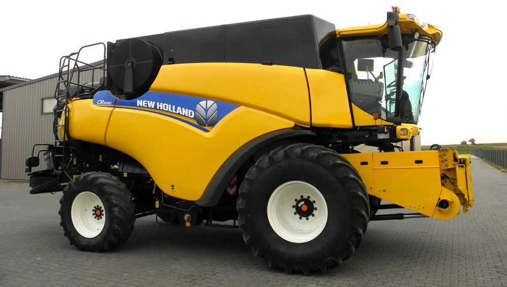 New Holland CR9080 2013 Rok , heder Varifeed 9,15m, Nowsza Wersja, Nie Malowany, Stan Idealny - Cosechadora de granos: foto 4 New Holland CR9080 2013 Rok , heder Varifeed 9,15m, Nowsza Wersja, Nie Malowany, Stan Idealny - Cosechadora de granos: foto 4