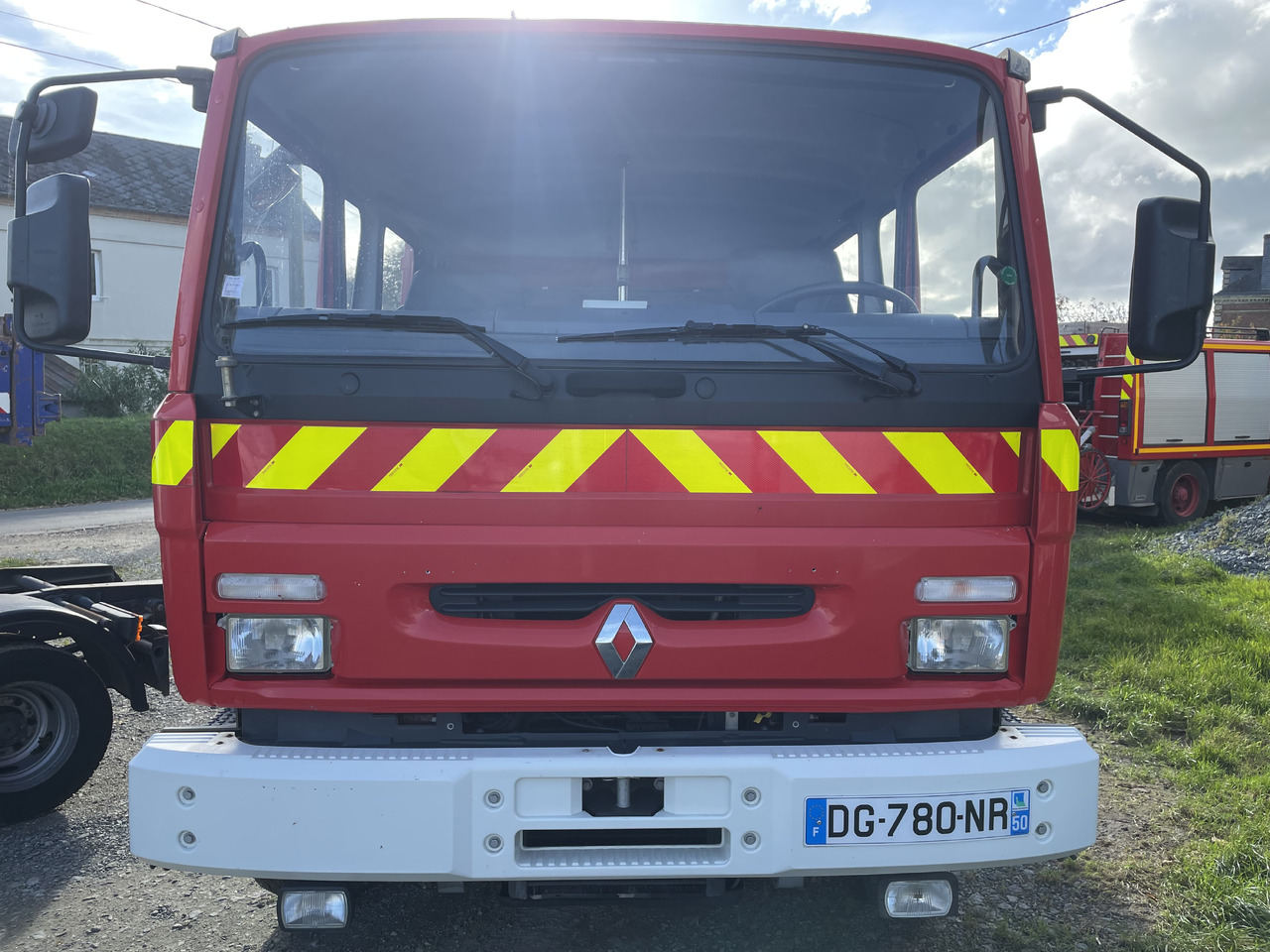 Renault Midliner m210 fpt fourgon pompe tonne - Camión de bomberos: foto 3 Renault Midliner m210 fpt fourgon pompe tonne - Camión de bomberos: foto 3