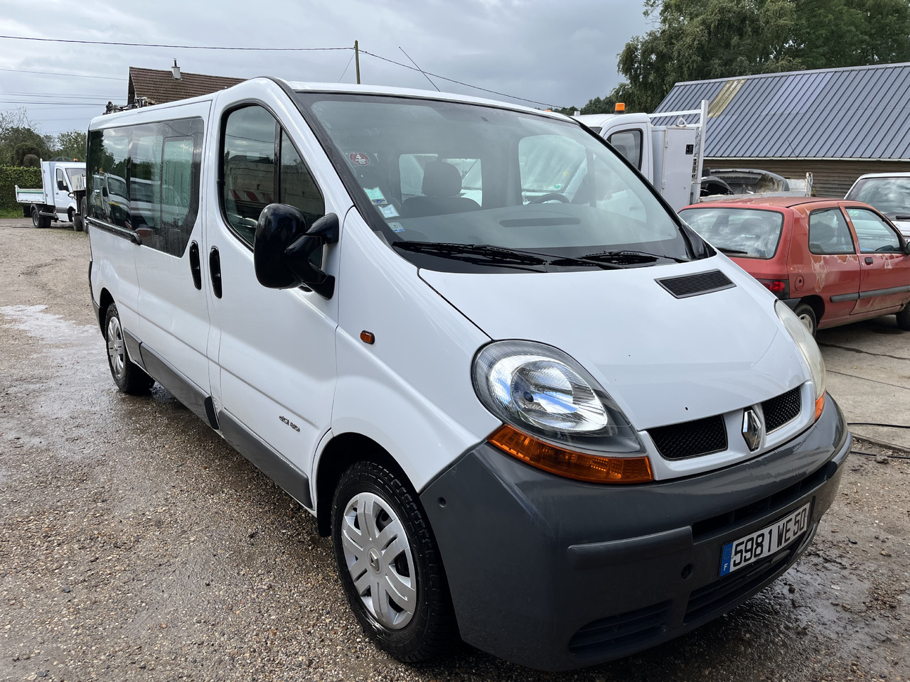 Renault Trafic 1L9 dci 80cv 9 places - Minibús, Furgoneta de pasajeros: foto 2 Renault Trafic 1L9 dci 80cv 9 places - Minibús, Furgoneta de pasajeros: foto 2