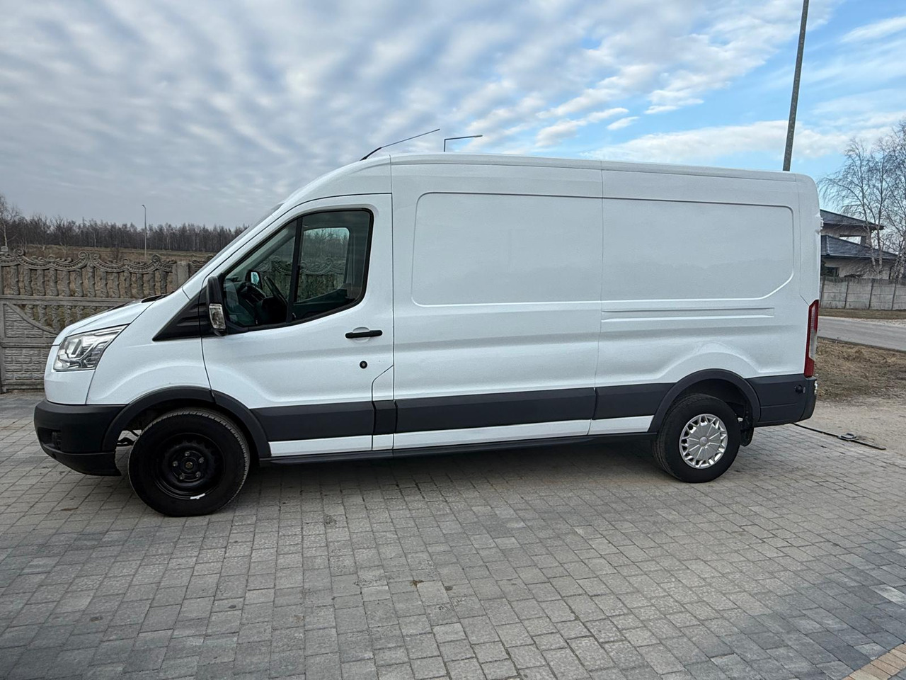 Ford Transit - Furgón: foto 1 Ford Transit - Furgón: foto 1