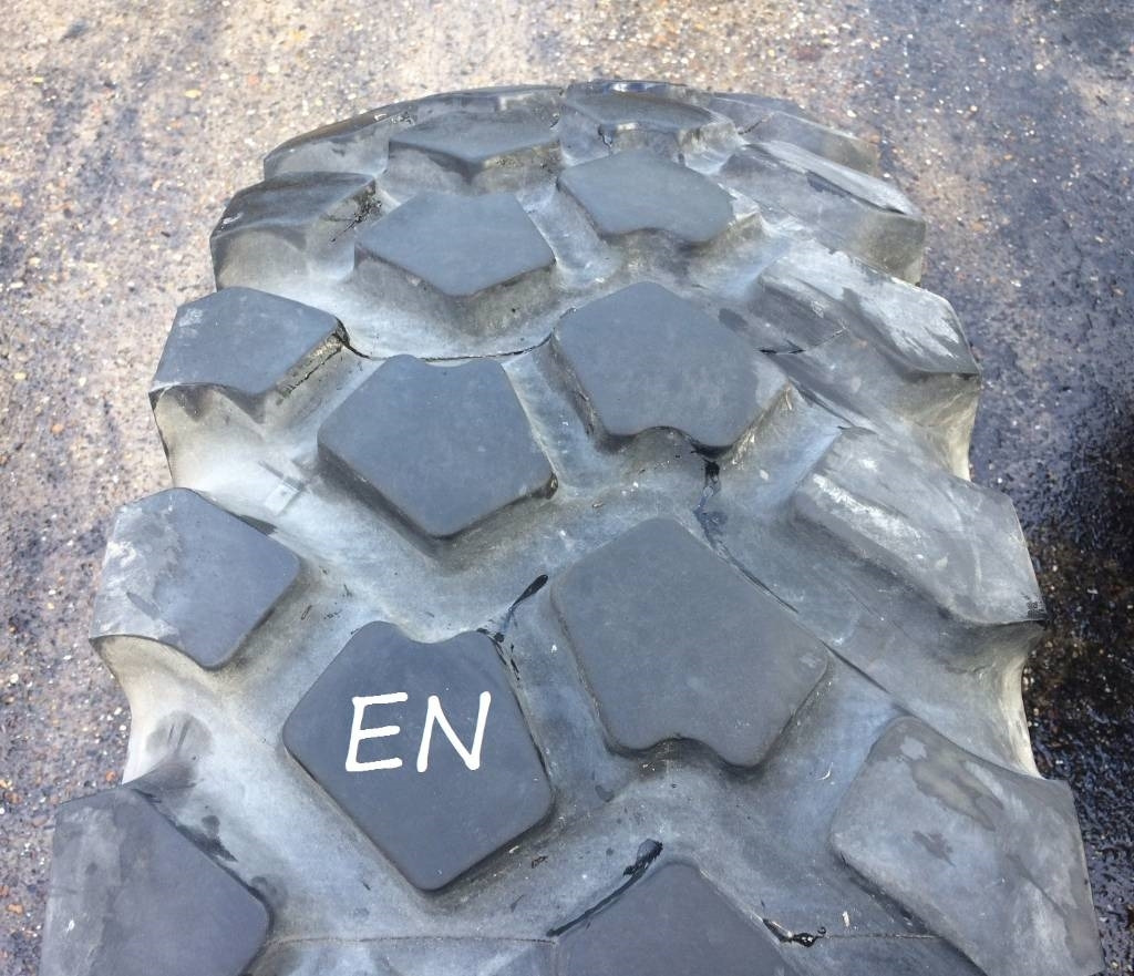 Michelin 16.00R20 XZL - USED EN 80% - Neumático para Camión: foto 3 Michelin 16.00R20 XZL - USED EN 80% - Neumático para Camión: foto 3