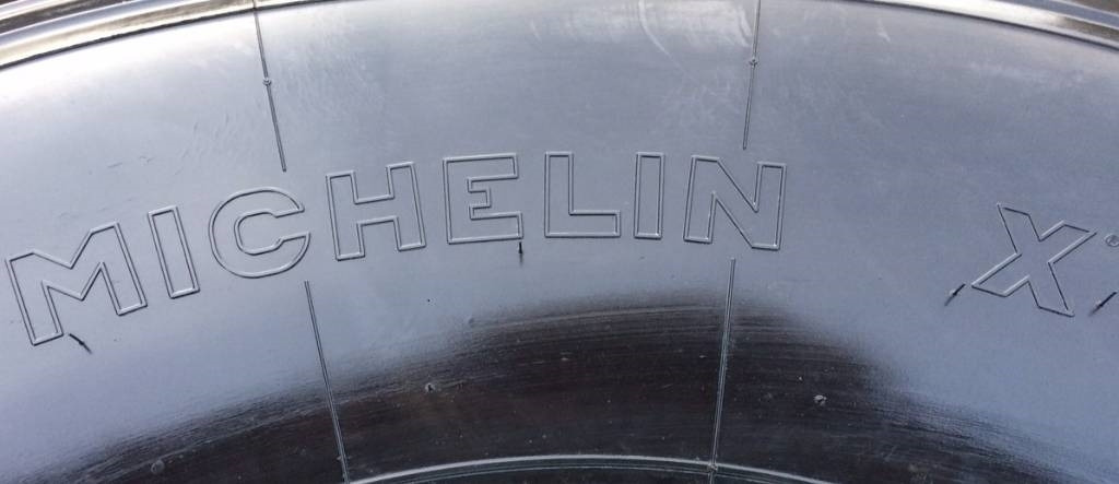Michelin 525/65R20.5 XS - USED NN 95% - Neumático para Maquinaria agrícola: foto 4 Michelin 525/65R20.5 XS - USED NN 95% - Neumático para Maquinaria agrícola: foto 4