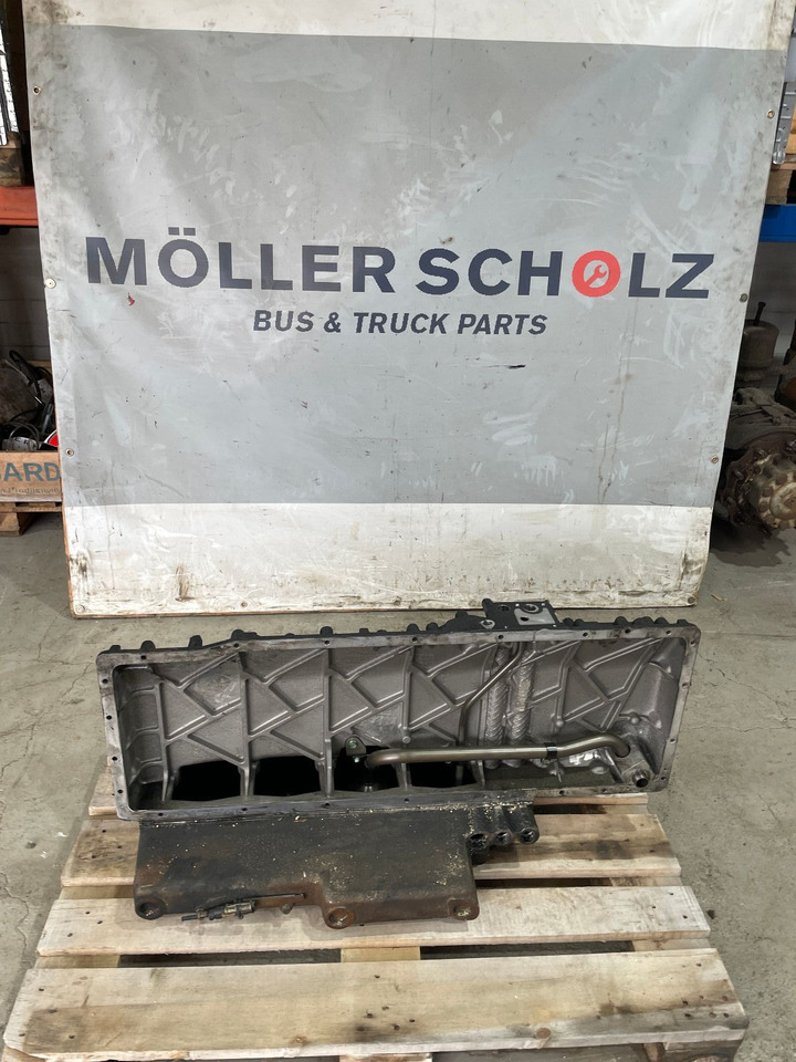 MAN Ölwanne MAN Motor D2066 D 2066HLA EEV Euro 6 LUH 52 LUH 50 - Cárter de aceite para Autobús: foto 1 MAN Ölwanne MAN Motor D2066 D 2066HLA EEV Euro 6 LUH 52 LUH 50 - Cárter de aceite para Autobús: foto 1