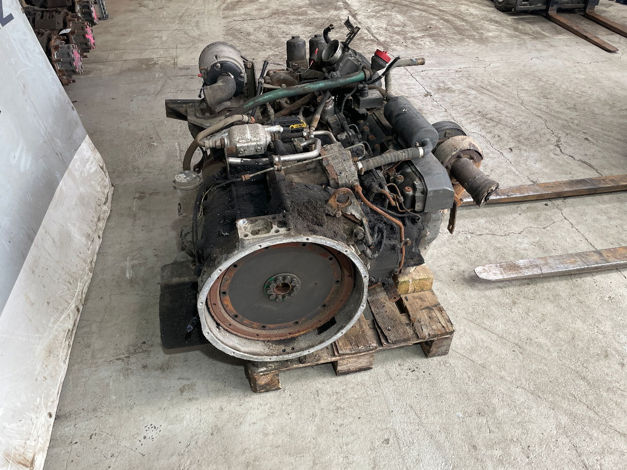 Mercedes-Benz Mercedes Motor OM 457 HLA Citaro LE EEV OM457HLA 457964 Tourismo - Motor para Autobús: foto 4 Mercedes-Benz Mercedes Motor OM 457 HLA Citaro LE EEV OM457HLA 457964 Tourismo - Motor para Autobús: foto 4