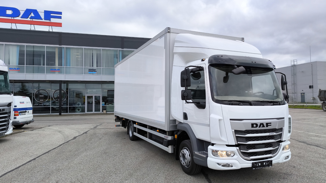 DAF XB 210 FA - Camión caja cerrada: foto 5 DAF XB 210 FA - Camión caja cerrada: foto 5
