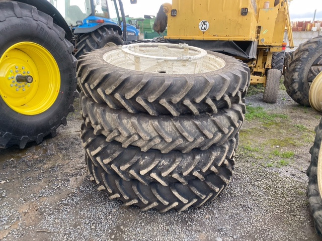 ALLIANCE 300/95R46 - Rueda completa para Maquinaria agrícola: foto 1 ALLIANCE 300/95R46 - Rueda completa para Maquinaria agrícola: foto 1