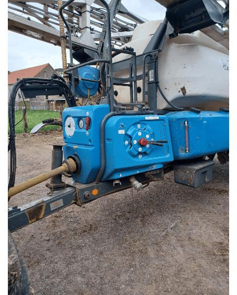 Pulverizador arrastrado EVRARD METEOR 4200: foto 6 Pulverizador arrastrado EVRARD METEOR 4200: foto 6