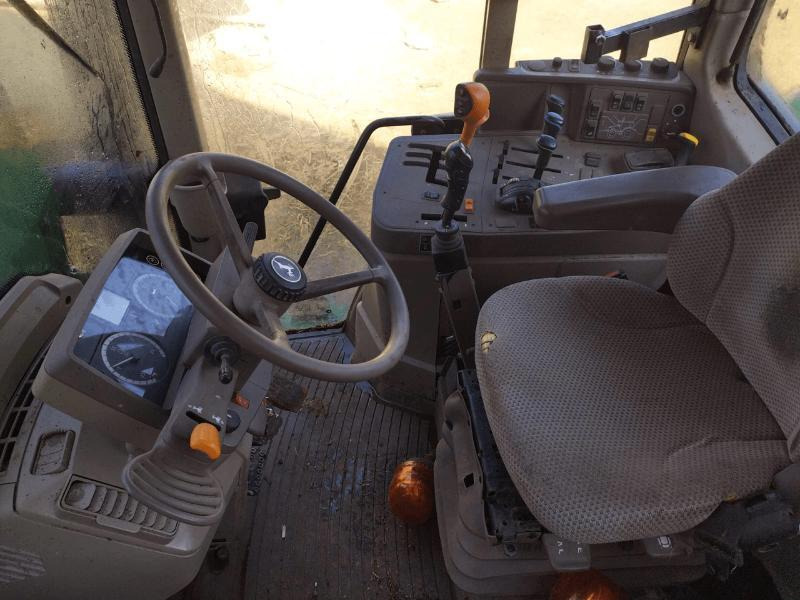 Tractor JOHN DEERE 6115M: foto 9