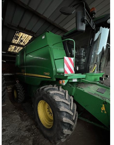 JOHN DEERE T560 - Cosechadora de granos: foto 3 JOHN DEERE T560 - Cosechadora de granos: foto 3