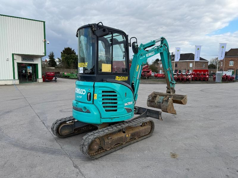KOBELCO SK 25 SR-6E - Miniexcavadora: foto 4 KOBELCO SK 25 SR-6E - Miniexcavadora: foto 4