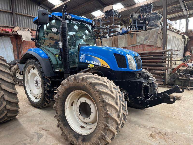 NEW-HOLLAND T6030 - Tractor: foto 2 NEW-HOLLAND T6030 - Tractor: foto 2
