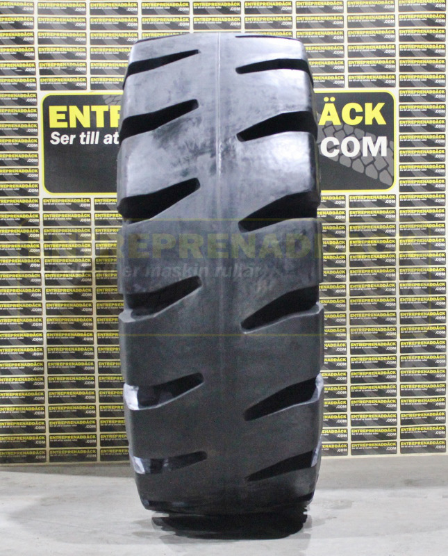 Complete solid wheels 26.5-25 on rims for Volvo L110/L120E - Cargadora de ruedas: foto 3 Complete solid wheels 26.5-25 on rims for Volvo L110/L120E - Cargadora de ruedas: foto 3