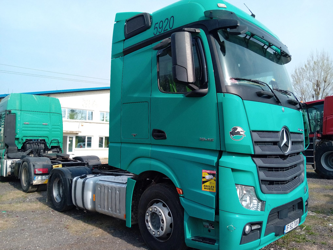 Mercedes-Benz Actros 18.45 - Cabeza tractora: foto 4 Mercedes-Benz Actros 18.45 - Cabeza tractora: foto 4