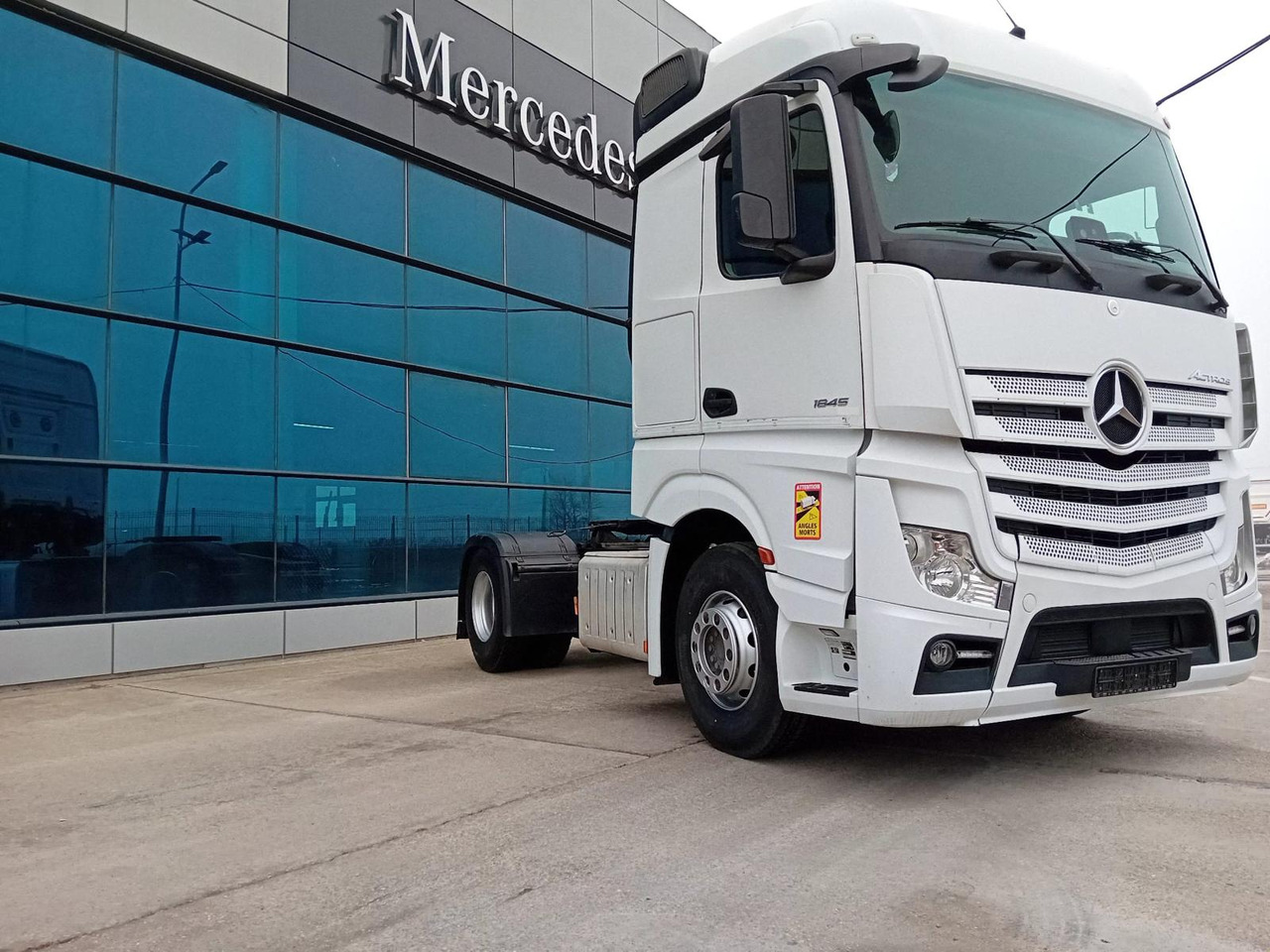 Mercedes-Benz Actros 1845 LS, Full ADR+PTO, STANDKLIMA, TOP !!! - Cabeza tractora: foto 3 Mercedes-Benz Actros 1845 LS, Full ADR+PTO, STANDKLIMA, TOP !!! - Cabeza tractora: foto 3