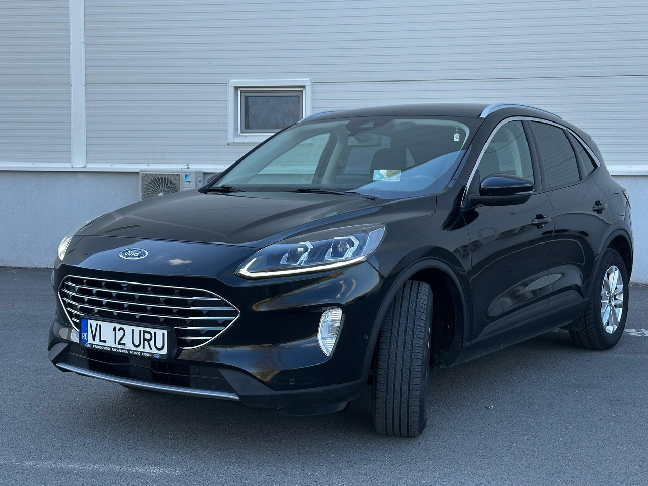 Ford Kuga - Sedan: foto 1 Ford Kuga - Sedan: foto 1