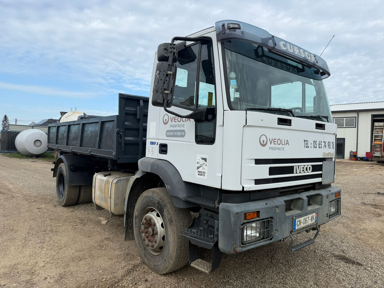 IVECO EUROTRAKKER TIPPER - Camión volquete: foto 1 IVECO EUROTRAKKER TIPPER - Camión volquete: foto 1