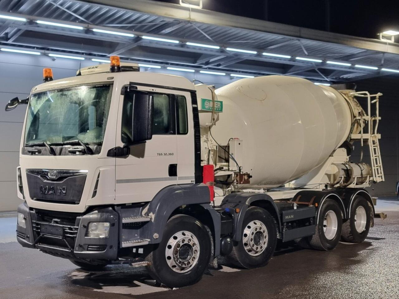 MAN TGS 32.360 8×4 Beton Mixer 9m3 - Camión hormigonera: foto 1 MAN TGS 32.360 8×4 Beton Mixer 9m3 - Camión hormigonera: foto 1