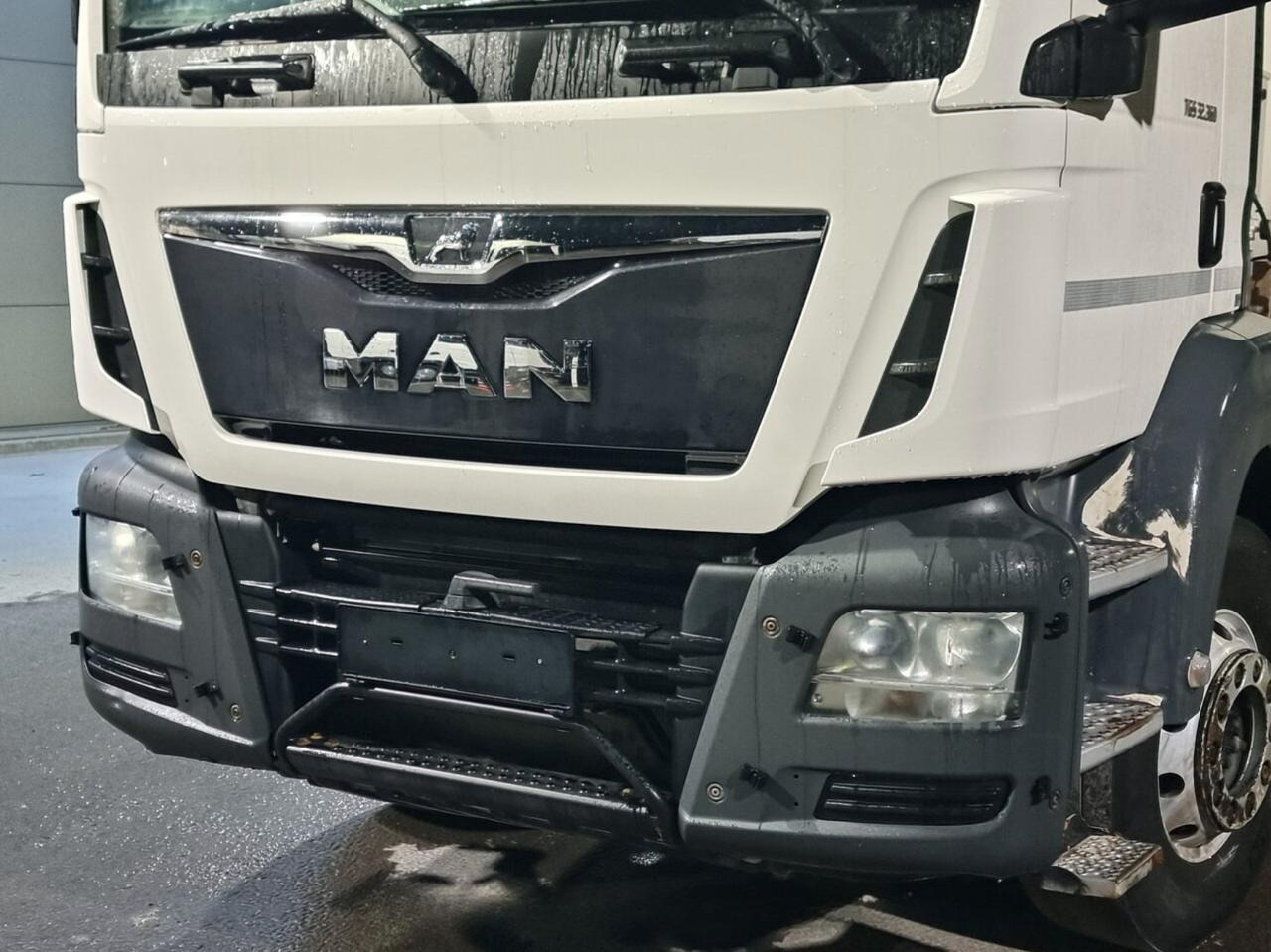 MAN TGS 32.360 8×4 Beton Mixer 9m3 - Camión hormigonera: foto 4 MAN TGS 32.360 8×4 Beton Mixer 9m3 - Camión hormigonera: foto 4