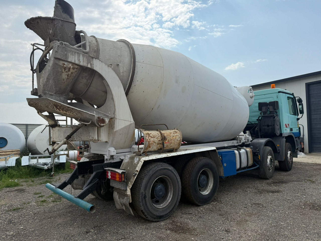 MERCEDES BENZ 3241 CONCRETE MIXER - Camión hormigonera: foto 5 MERCEDES BENZ 3241 CONCRETE MIXER - Camión hormigonera: foto 5
