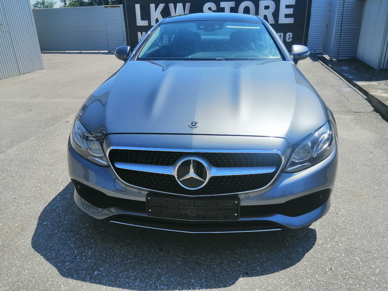 Mercedes Benz E220d Coupe, TOP !!! - Coche: foto 2 Mercedes Benz E220d Coupe, TOP !!! - Coche: foto 2