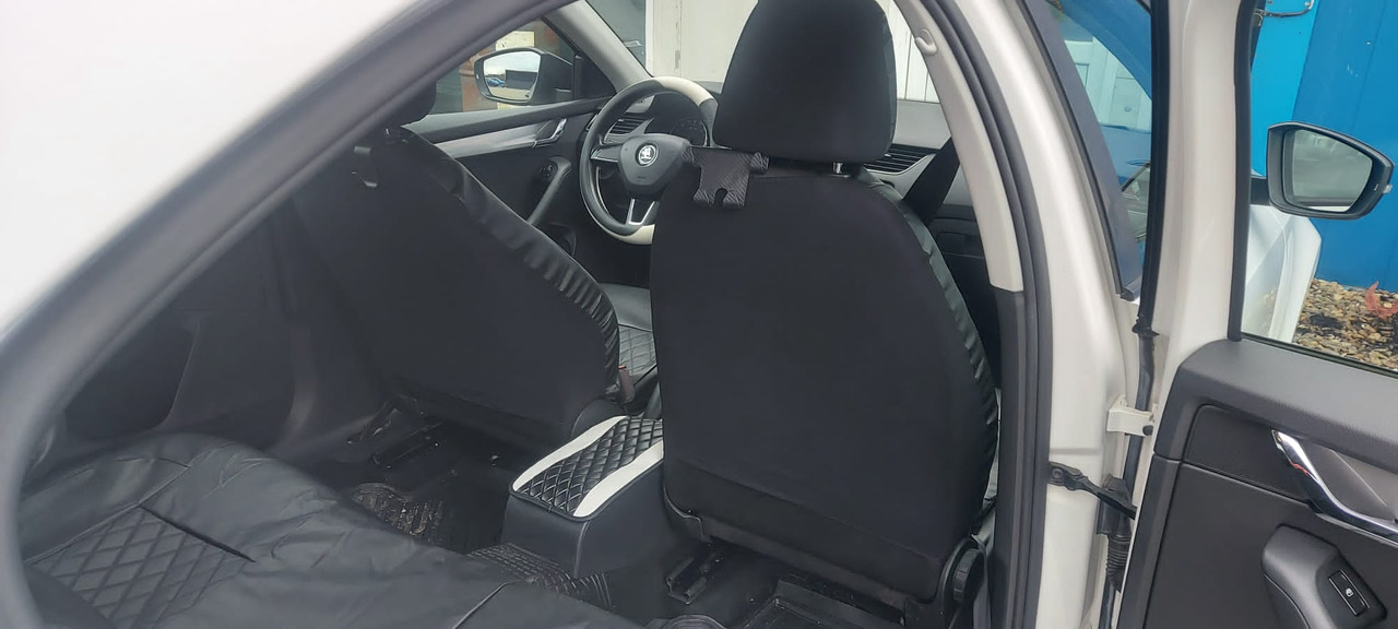 Sedan SKODA OCTAVIA: foto 9 Sedan SKODA OCTAVIA: foto 9