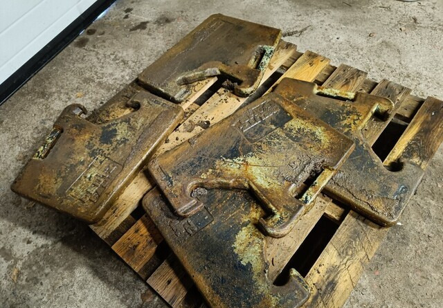 Deutz Fahr etupainot - Contrapeso para Tractor: foto 4 Deutz Fahr etupainot - Contrapeso para Tractor: foto 4