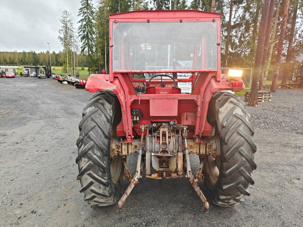 Massey Ferguson 165S Lisähydrauliikalla, katso video! - Tractor: foto 3 Massey Ferguson 165S Lisähydrauliikalla, katso video! - Tractor: foto 3