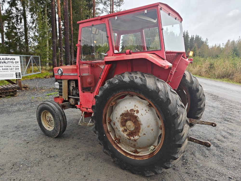 Massey Ferguson 165S Lisähydrauliikalla, katso video! - Tractor: foto 2 Massey Ferguson 165S Lisähydrauliikalla, katso video! - Tractor: foto 2