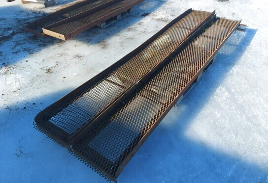 Rampit 2kpl - pituus 338 cm - Rampa de carga: foto 1 Rampit 2kpl - pituus 338 cm - Rampa de carga: foto 1