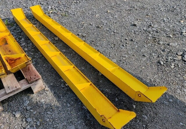 Törmäyssuojia - metallisia - Recambio para Equipo de manutención: foto 3 Törmäyssuojia - metallisia - Recambio para Equipo de manutención: foto 3
