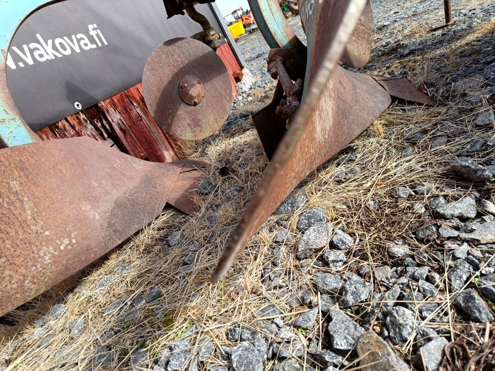 Arado Sarka-aura Fiskars 3-siipinen Automaattilaukaisu, kiekkoleikkurit: foto 29 Arado Sarka-aura Fiskars 3-siipinen Automaattilaukaisu, kiekkoleikkurit: foto 29