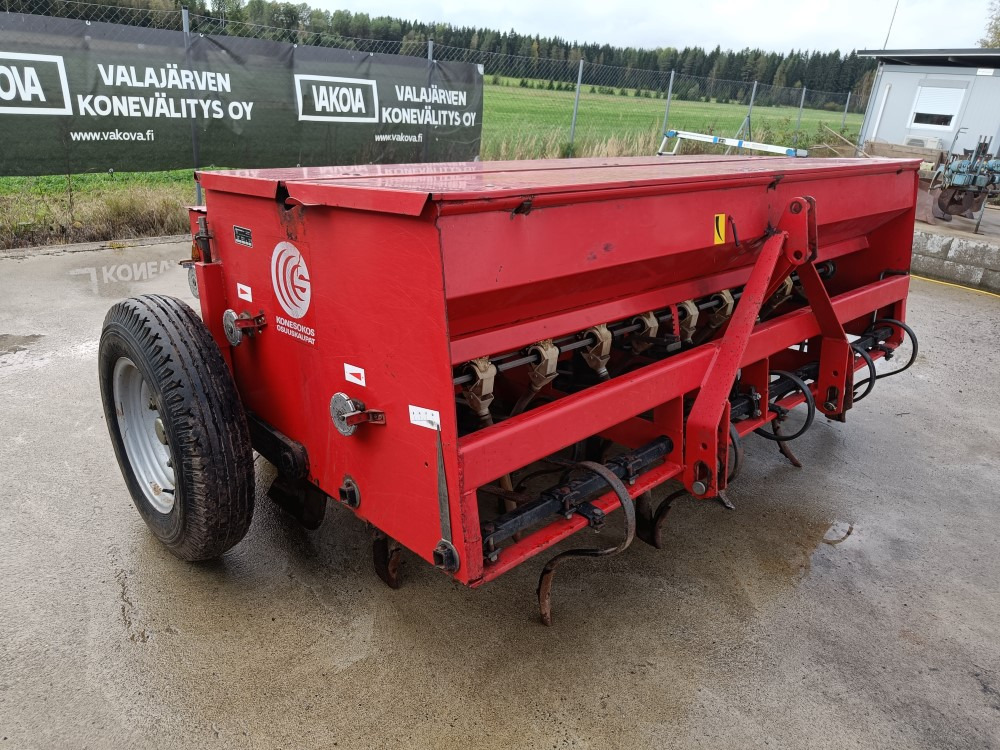 Simulta Junkkari 250cm kiekkovantailla ja HS laitteella - Combinado de siembra: foto 5 Simulta Junkkari 250cm kiekkovantailla ja HS laitteella - Combinado de siembra: foto 5