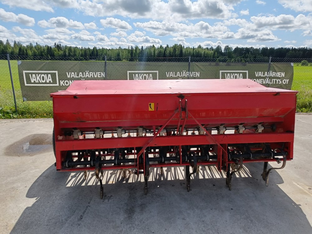 Simulta Junkkari 250cm kylvölannoitin - Combinado de siembra: foto 2 Simulta Junkkari 250cm kylvölannoitin - Combinado de siembra: foto 2
