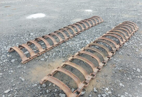 Telasarja traktoriin tai kaivuriin - pituus 355cm ja leveys 61cm - Oruga: foto 1 Telasarja traktoriin tai kaivuriin - pituus 355cm ja leveys 61cm - Oruga: foto 1