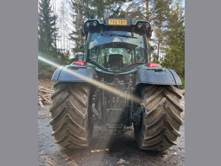 VALTRA N154 Versu - Tractor: foto 3 VALTRA N154 Versu - Tractor: foto 3