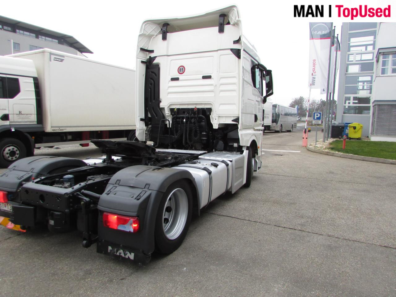 MAN TGX 18.470 4x2 LL SA, Hubsattel, Retarder Euro6 ZV - Cabeza tractora: foto 2 MAN TGX 18.470 4x2 LL SA, Hubsattel, Retarder Euro6 ZV - Cabeza tractora: foto 2