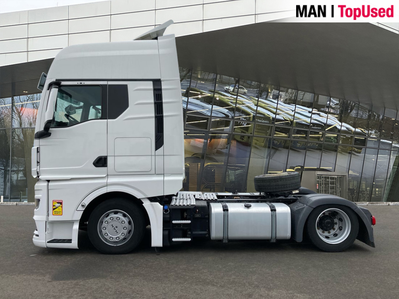 MAN TGX 18.470 4x2 LL SA Ultra *MM890175 Retarder ZV - Cabeza tractora: foto 2 MAN TGX 18.470 4x2 LL SA Ultra *MM890175 Retarder ZV - Cabeza tractora: foto 2