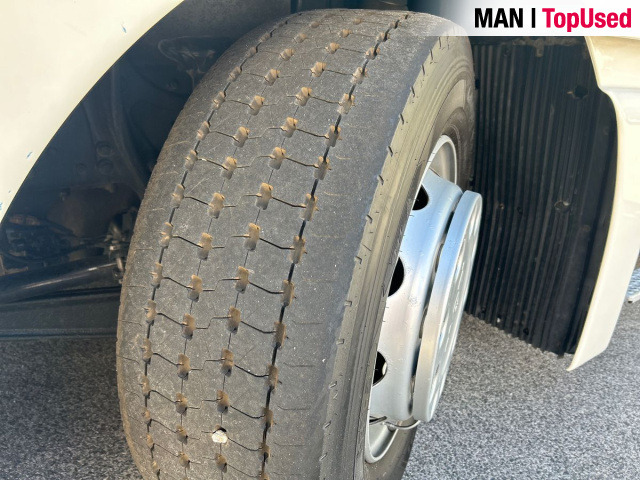MAN TGX 18.510 4X2 LLS-U Euro6 Retarder Klima ZV - Cabeza tractora: foto 2 MAN TGX 18.510 4X2 LLS-U Euro6 Retarder Klima ZV - Cabeza tractora: foto 2