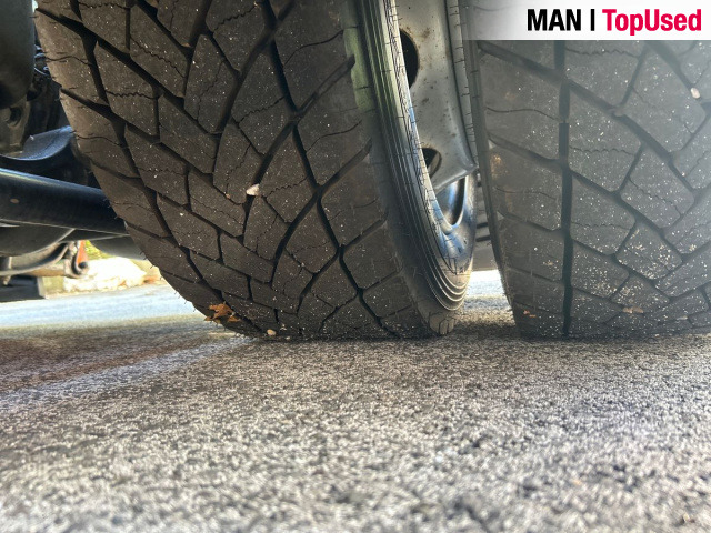 MAN TGX 18.510 4X2 LLS-U Euro6 Retarder Klima ZV - Cabeza tractora: foto 3 MAN TGX 18.510 4X2 LLS-U Euro6 Retarder Klima ZV - Cabeza tractora: foto 3