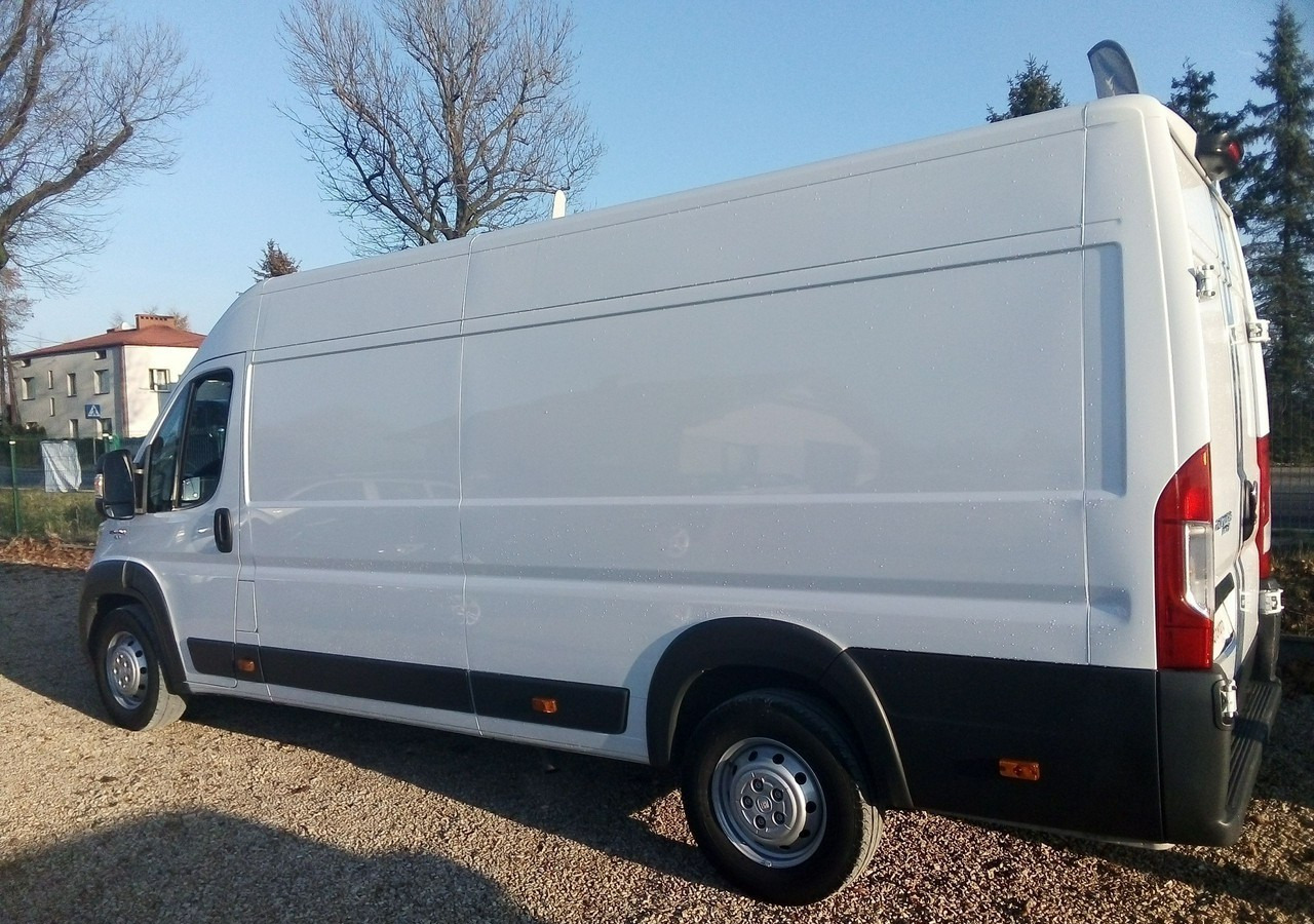 Fiat Ducato krajowy*jeden właściciel*klimatronic *kamera *fv 23%*driving advisor - Furgón: foto 5 Fiat Ducato krajowy*jeden właściciel*klimatronic *kamera *fv 23%*driving advisor - Furgón: foto 5