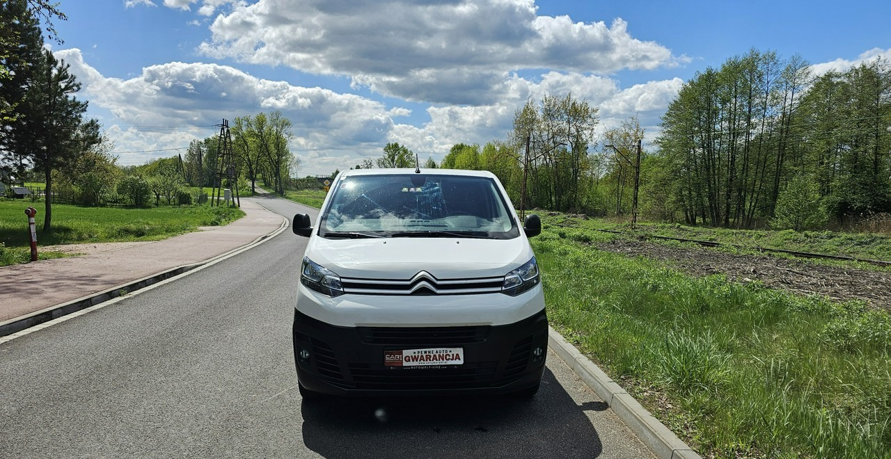 Opel Vivaro 2,0 Diesel | 160 tyś.km | Stan bdb! - Furgón: foto 2 Opel Vivaro 2,0 Diesel | 160 tyś.km | Stan bdb! - Furgón: foto 2