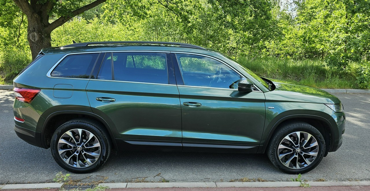 Skoda Kodiaq Skoda Kodiaq Skoda Kodiaq 2.0 tsi 4x4 Wersja Drive na 125 lecie - SUV/ Todoterreno: foto 3 Skoda Kodiaq Skoda Kodiaq Skoda Kodiaq 2.0 tsi 4x4 Wersja Drive na 125 lecie - SUV/ Todoterreno: foto 3