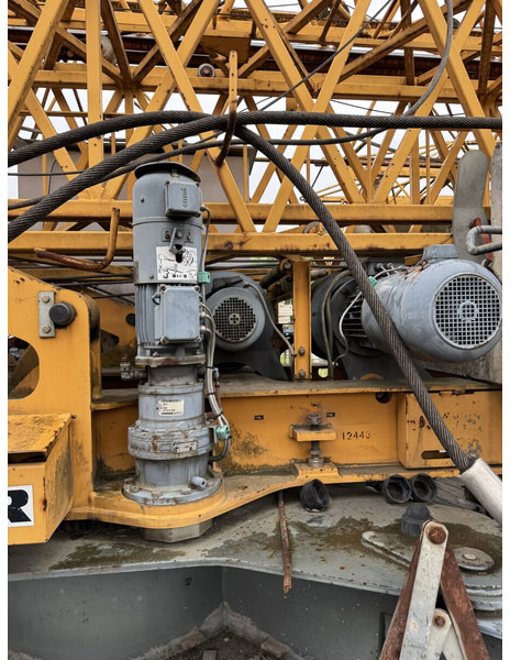 Grúa torre Liebherr 42K.1, 2008 yom - some Works needed: foto 9