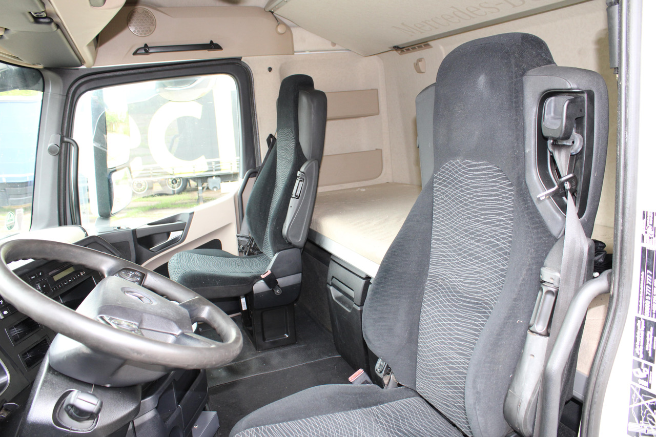 Mercedes-Benz Actros 1845 - Cabeza tractora: foto 5 Mercedes-Benz Actros 1845 - Cabeza tractora: foto 5