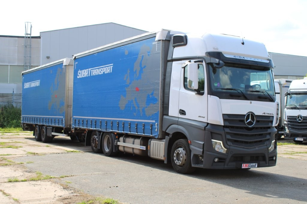 Mercedes-Benz Actros 2542 NAVIGACE + PANAV TVK 18 M (8,20m x 2,4 - Camión lona, Remolque con toldo: foto 1 Mercedes-Benz Actros 2542 NAVIGACE + PANAV TVK 18 M (8,20m x 2,4 - Camión lona, Remolque con toldo: foto 1