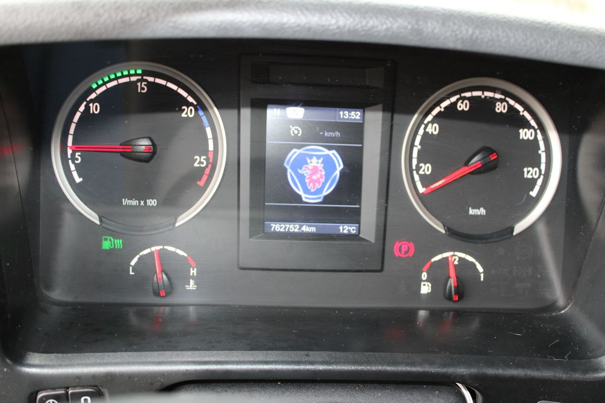 Scania P230 - Camión caja cerrada: foto 5 Scania P230 - Camión caja cerrada: foto 5