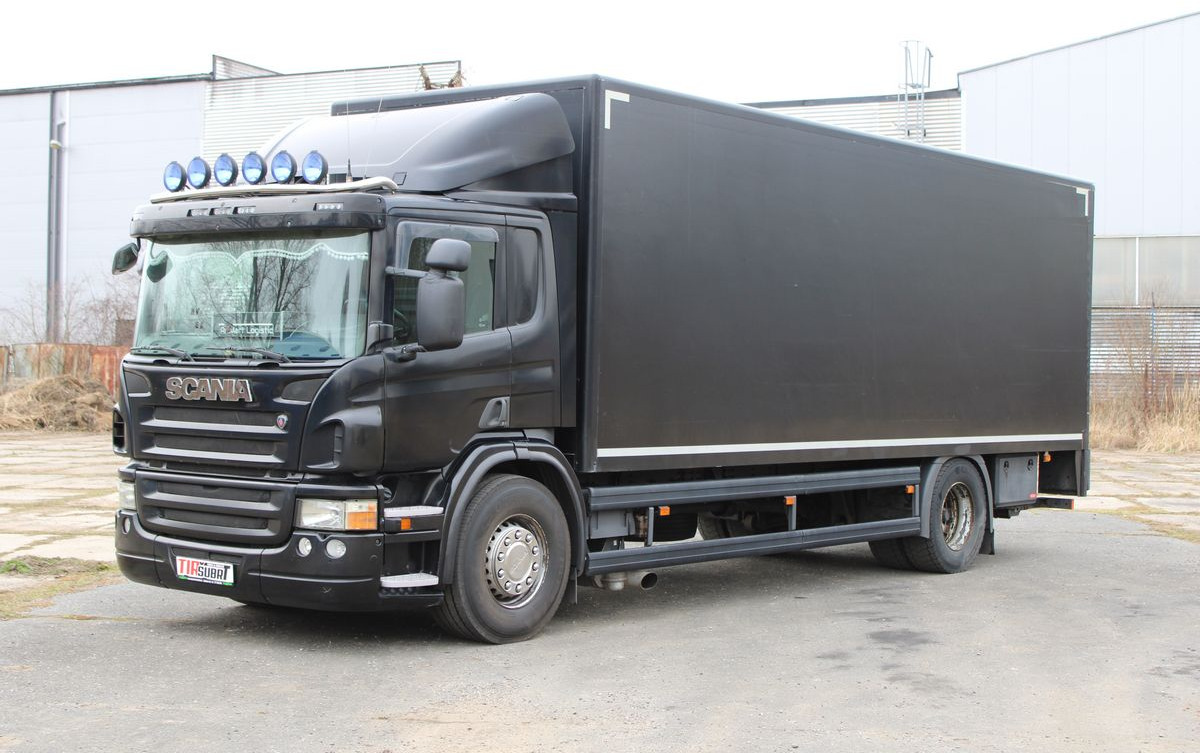 Scania P230 - Camión caja cerrada: foto 2 Scania P230 - Camión caja cerrada: foto 2